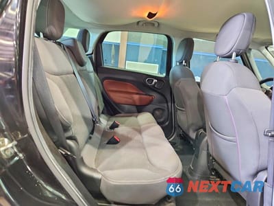 Zdjęcie 10 z 12 samochodu: 2014 FIAT 500L TREKKING VIN:ZFBCFADH3EZ010772 - miniatura