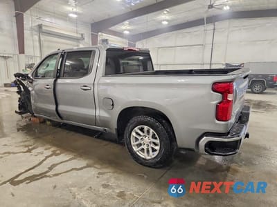 Drugie zdjęcie samochodu z przodu: 2026 CHEVROLET SILVERADO K1500 LT VIN:2GCUKDED9T1112948 - miniatura