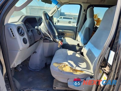 Zdjęcie 8 z 15 samochodu: 2009 FORD ECONOLINE E350 SUPER DUTY WAGON VIN:1FBSS31L39DA87772 - miniatura