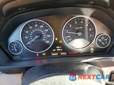 Zdjęcie 9 z 12 samochodu: 2017 BMW 330 I VIN:WBA8B9G50HNU09145 - miniatura