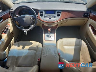 Zdjęcie 8 z 12 samochodu: 2013 HYUNDAI GENESIS 3.8L VIN:KMHGC4DD9DU235646 - miniatura