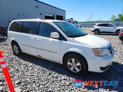 Czwarte zdjęcie samochodu z boku: 2010 DODGE GRAND CARAVAN SXT VIN:2D4RN5D10AR107679 - miniatura