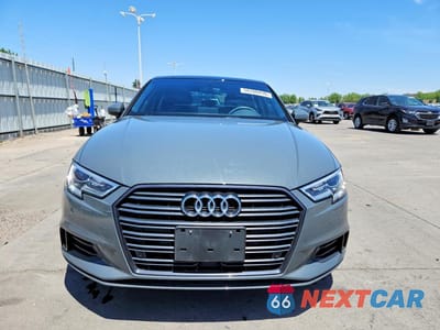 Piąte zdjęcie samochodu w środku: 2020 AUDI A3 PREMIUM VIN:WAUAUGFF8LA102882 - miniatura