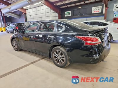 Drugie zdjęcie samochodu z przodu: 2015 NISSAN ALTIMA 2.5 S VIN:1N4AL3AP9FC593833 - miniatura