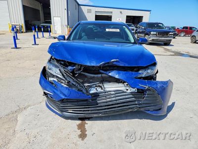 Piąte zdjęcie samochodu w środku: 2024 TOYOTA CAMRY LE VIN:4T1C11AK9RU234946 - miniatura