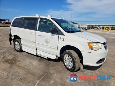 Czwarte zdjęcie samochodu z boku: 2015 DODGE GRAND CARAVAN SE VIN:2C7WDGBG2FR614132 - miniatura