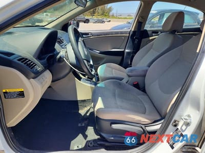 Zdjęcie 7 z 12 samochodu: 2017 HYUNDAI ACCENT SE VIN:KMHCT4AE2HU366581 - miniatura