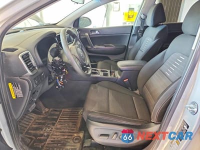 Zdjęcie 7 z 13 samochodu: 2017 KIA SPORTAGE LX VIN:KNDPMCAC4H7260305 - miniatura