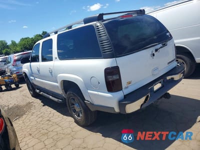 Drugie zdjęcie samochodu z przodu: 2002 CHEVROLET SUBURBAN K1500 VIN:3GNFK16ZX2G361371 - miniatura