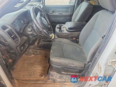 Zdjęcie 7 z 12 samochodu: 2022 RAM 2500 TRADESMAN VIN:3C6UR5HJ3NG438281 - miniatura