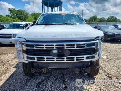 Piąte zdjęcie samochodu w środku: 2025 FORD F350 SUPER DUTY VIN:1FT8W3DT6SEC97983 - miniatura