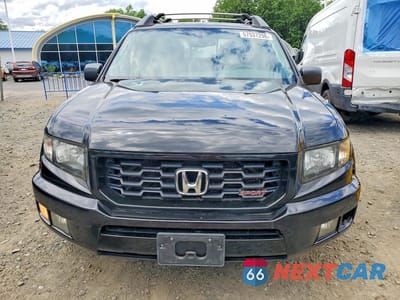 Piąte zdjęcie samochodu w środku: 2013 HONDA RIDGELINE SPORT VIN:5FPYK1F73DB018725 - miniatura