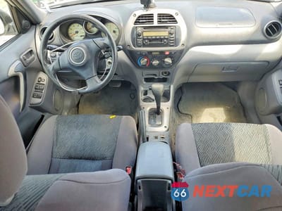 Zdjęcie 8 z 13 samochodu: 2002 TOYOTA RAV4 BASE VIN:JTEHH20V326038076 - miniatura