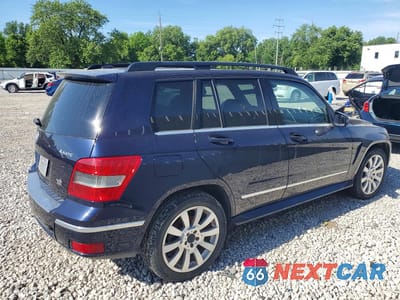 Trzecie zdjęcie samochodu z tyłu: 2010 MERCEDES-BENZ GLK 350 4MATIC VIN:WDCGG8HB1AF396141 - miniatura