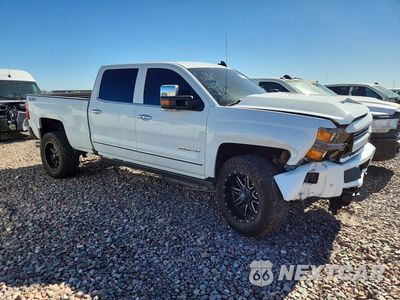 Czwarte zdjęcie samochodu z boku: 2015 CHEVROLET SILVERADO K3500 LTZ VIN:1GC4K0C81FF668649 - miniatura