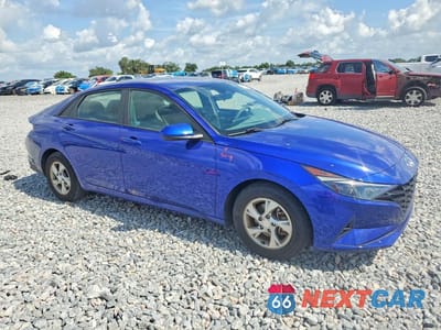 Czwarte zdjęcie samochodu z boku: 2021 HYUNDAI ELANTRA SE VIN:KMHLL4AG9MU120154 - miniatura