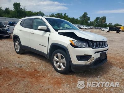 Czwarte zdjęcie samochodu z boku: 2018 JEEP COMPASS LATITUDE VIN:3C4NJDBB7JT399213 - miniatura