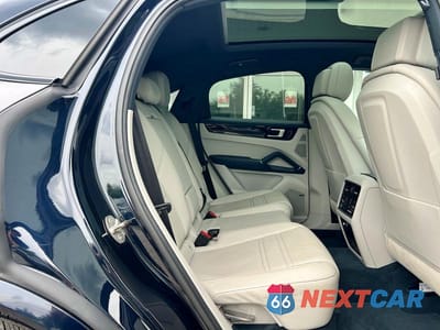 Zdjęcie 6 z 12 samochodu: 2021 PORSCHE CAYENNE COUPE VIN:WP1BA2AY1MDA42471 - miniatura