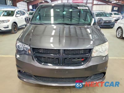 Piąte zdjęcie samochodu w środku: 2017 DODGE GRAND CARAVAN SE VIN:2C4RDGBG7HR562588 - miniatura
