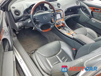 Zdjęcie 8 z 12 samochodu: 2003 MERCEDES-BENZ SL 500R VIN:WDBSK75F13F043027 - miniatura