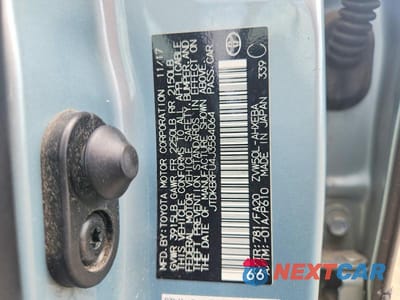 Zdjęcie 12 z 12 samochodu: 2018 TOYOTA PRIUS TWO VIN:JTDKBRFU4J3584064 - miniatura