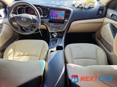 Zdjęcie 8 z 12 samochodu: 2012 KIA OPTIMA LX VIN:5XXGM4A7XCG030213 - miniatura