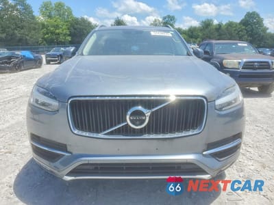 Piąte zdjęcie samochodu w środku: 2017 VOLVO XC90 T6 VIN:YV4A22PKXH1151240 - miniatura