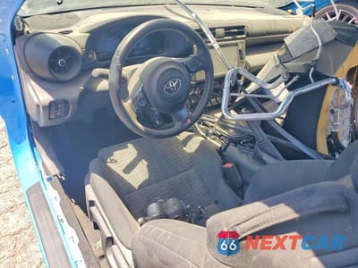 Zdjęcie 8 z 13 samochodu: 2022 TOYOTA GR86 BASE VIN:JF1ZNBB13N9757297 - miniatura