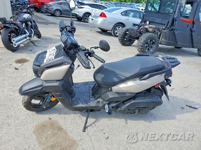 Trzecie zdjęcie samochodu z tyłu: 2025 YAMAHA YW125 VIN:RKRSEH9Y9SA007391 - miniatura
