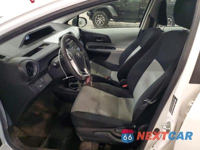 Zdjęcie 7 z 12 samochodu: 2012 TOYOTA PRIUS C TWO VIN:JTDKDTB34C1017694 - miniatura