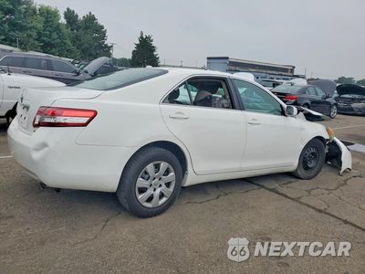Trzecie zdjęcie samochodu z tyłu: 2010 TOYOTA CAMRY LE VIN:4T4BF3EK0AR044241 - miniatura