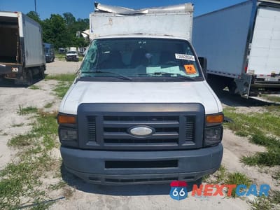 Piąte zdjęcie samochodu w środku: 2014 FORD ECONOLINE E350 SUPER DUTY CUTAWAY VAN VIN:1FDWE3FL8EDA57654 - miniatura
