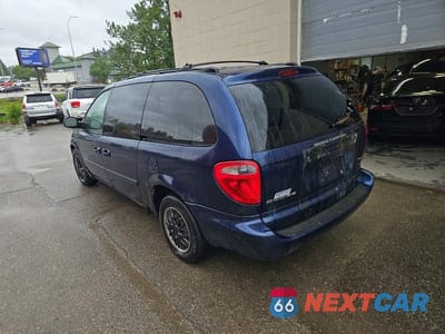 Trzecie zdjęcie samochodu z tyłu: 2005 DODGE GRAND CARAVAN SE VIN:2D4GP24RX5R349102 - miniatura