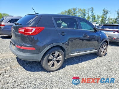 Trzecie zdjęcie samochodu z tyłu: 2012 KIA SPORTAGE LX VIN:KNDPBCA29C7331021 - miniatura