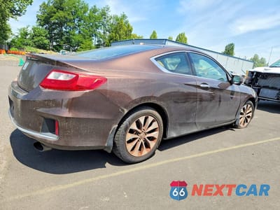 Trzecie zdjęcie samochodu z tyłu: 2013 HONDA ACCORD EXL VIN:1HGCT1B83DA007331 - miniatura