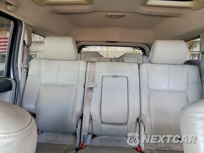 Zdjęcie 10 z 13 samochodu: 2007 JEEP COMMANDER LIMITED VIN:1J8HG58287C587177 - miniatura