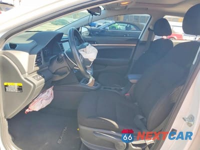 Zdjęcie 7 z 13 samochodu: 2019 HYUNDAI ELANTRA VALUE EDITION VIN:5NPD84LF0KH423703 - miniatura