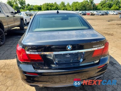 Zdjęcie 6 z 12 samochodu: 2013 BMW 750 LXI VIN:WBAYF8C58DD139716 - miniatura