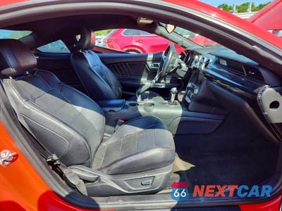Zdjęcie 7 z 12 samochodu: 2016 FORD MUSTANG VIN:1FA6P8TH8G5281621 - miniatura