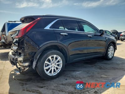 Trzecie zdjęcie samochodu z tyłu: 2023 CADILLAC XT4 LUXURY VIN:1GYAZAR42PF102696 - miniatura