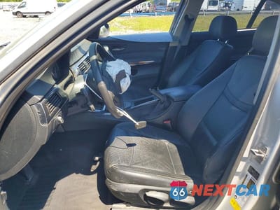 Zdjęcie 7 z 12 samochodu: 2011 BMW 328 XI VIN:WBAPK7C59BA973056 - miniatura