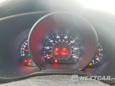 Zdjęcie 9 z 12 samochodu: 2017 KIA SOUL BASE VIN:KNDJN2A21H7502701 - miniatura