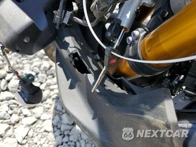 Zdjęcie 8 z 9 samochodu: 2022 APRILIA TUONO V4 1100 FACTORY VIN:ZD4KZUB09NS000484 - miniatura