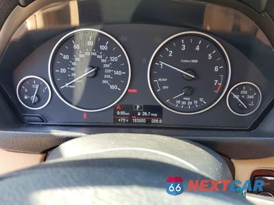 Zdjęcie 9 z 12 samochodu: 2013 BMW 328 I VIN:WBA3A5C52DF602784 - miniatura