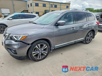2017 NISSAN PATHFINDER PLATINUM 5N1DR2MN4HC628223 - główne zdjęcie licytacji z USA - miniatura
