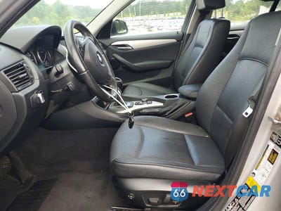 Zdjęcie 7 z 12 samochodu: 2014 BMW X1 XDRIVE28I VIN:WBAVL1C59EVY23365 - miniatura