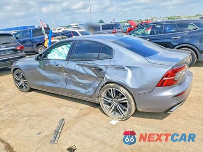 Drugie zdjęcie samochodu z przodu: 2019 VOLVO S60 T6 R-DESIGN VIN:7JRA22TM9KG003872 - miniatura
