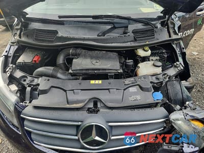 Zdjęcie 11 z 12 samochodu: 2021 MERCEDES-BENZ METRIS VIN:W1XV0CEY7M3943271 - miniatura
