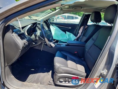 Zdjęcie 7 z 12 samochodu: 2017 CHEVROLET IMPALA LT VIN:2G1105S30H9189610 - miniatura