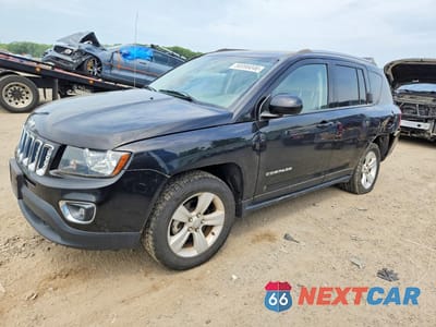 2015 JEEP COMPASS LATITUDE 1C4NJDEB7FD215185 - główne zdjęcie licytacji z USA - miniatura
